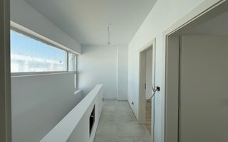 Townhouse modern cu grădină privată într-un cartier verde și sigur - Poză 7