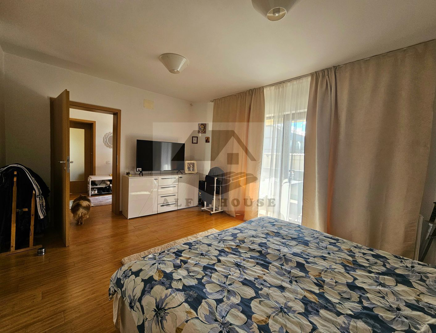 Casă individuala cu 5 camere, 270 mp, Tractorul - zona Coresi - Poză 13