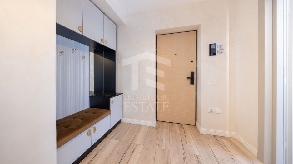 Coresi-Penthouse 3 camere +loc de parcare subteran 203mp - Poză 7