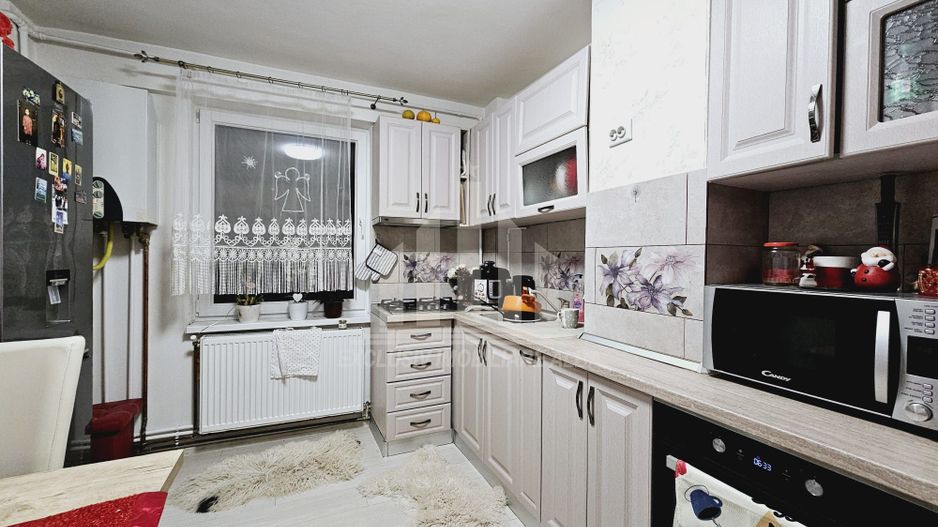 Apartament cu 3 camere decomandate, Ampoi 2 - Poză 2