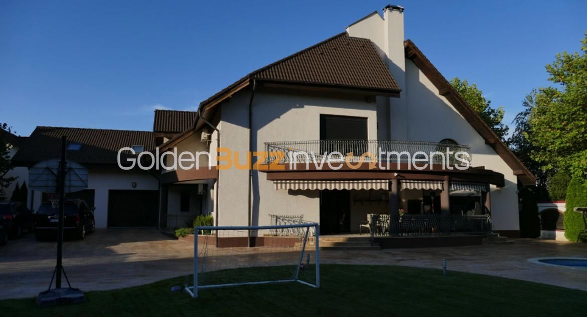 VILA EXCLUSIVISTA CU PISCINA - EROU IANCU NICOLAE - Poză 2