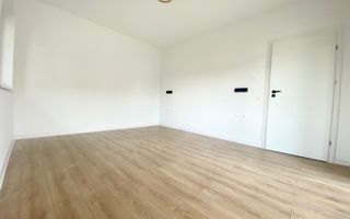 Apartament 2 camere cu grădină ,la cheie, intabulat -Selimbar - Poză 4