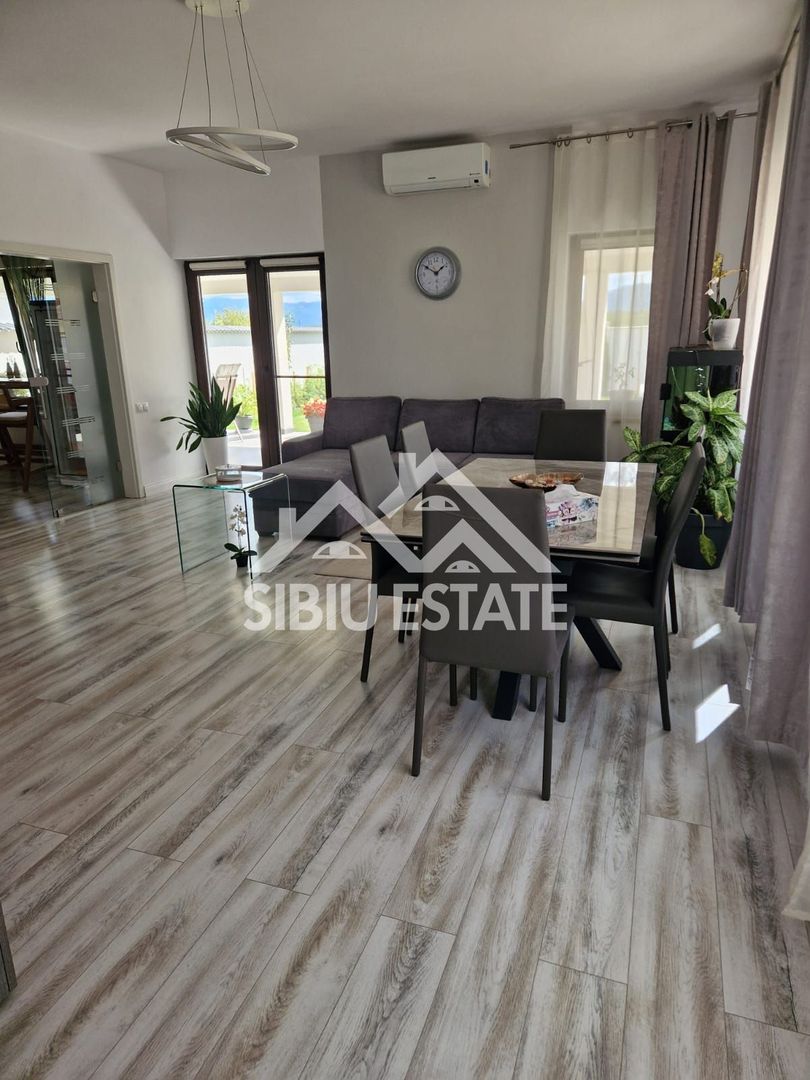 Casa individuala in Cartierul Primaverii Sibiu - Poză 16