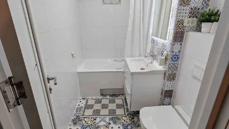 Soarelui | 3 Camere | Încălzire în pardoseală | 3 balcoane | Renovare completă - Poză 9