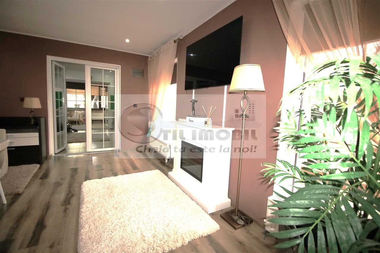 MIROSLAVA CASA EXCLUSIVISTA LA CHEIE LUX STIL MEDITERANEAN MOBILATA - Poză 10