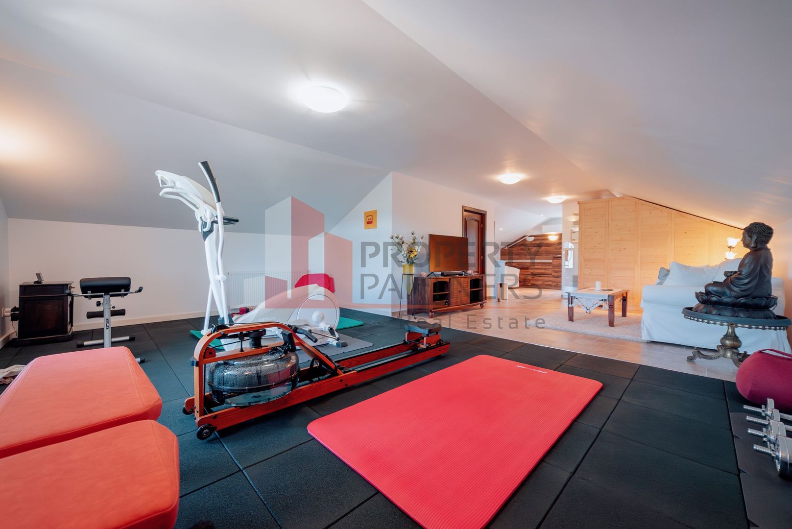 Proprietate de lux în Ghimbav, la doar 10 minute de Brașov - Poză 26
