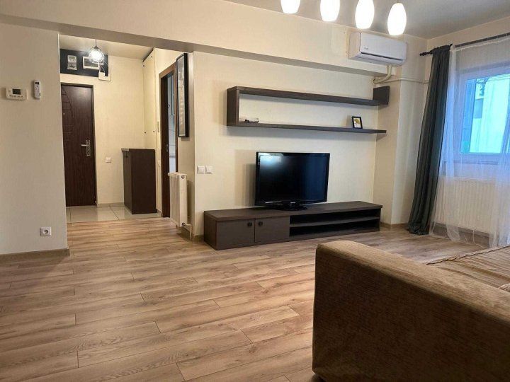Apartament superb metrou Pacii - Poză 1