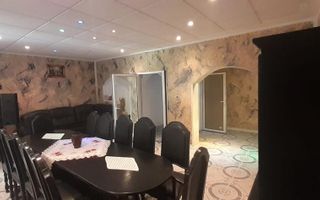 Ag. EUROPA vinde parterul unei case cu 2 etaje în zona Carpați 2. - Poză 1