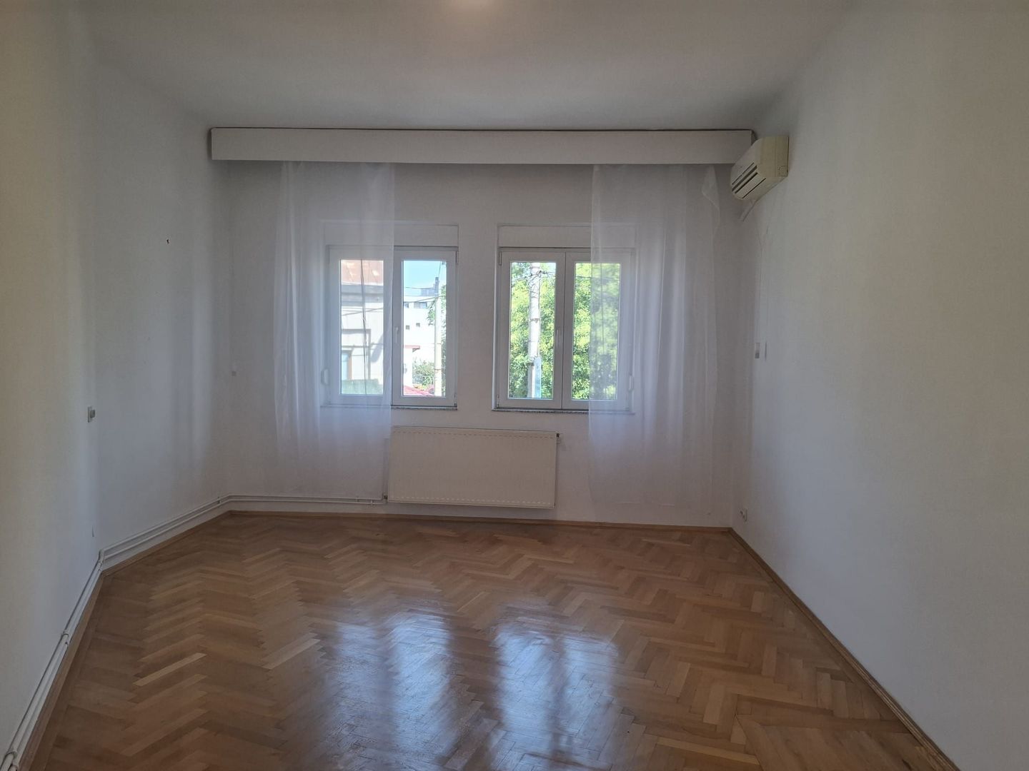 URGENT!,  PARCARE DEDICATA,CURTE EXCLUSIVA, MANSARDA BONUS, NEGOCIABIL - Poză 4