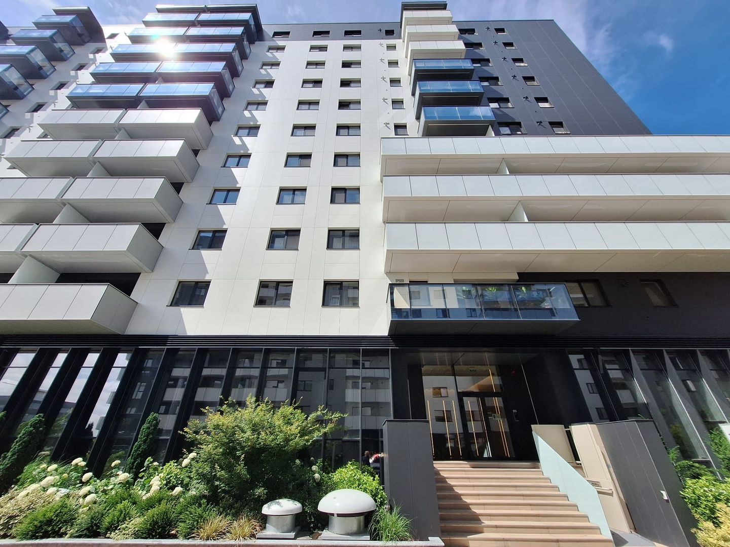 2 CAMERE - DECOMANDAT - ULTRA FINISAT - MOBILAT UTILAT COMPLET - Poză 14