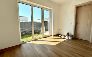 Casă 4 Camere | Parter | Drum Asfaltat | Intabulată | Credit | Izvor - Poză 16