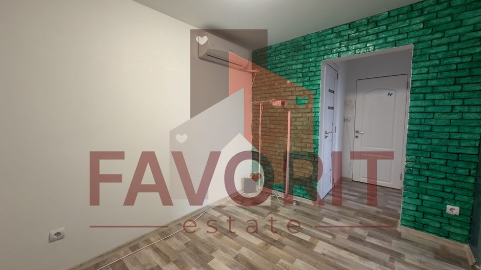 Etaj intermediar. Bloc izolat. Bucatarie inchisa - Poză 9