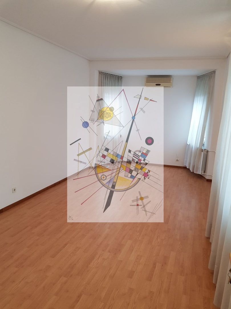 Casă / Vilă cu 4 camere în zona X - Poză 8