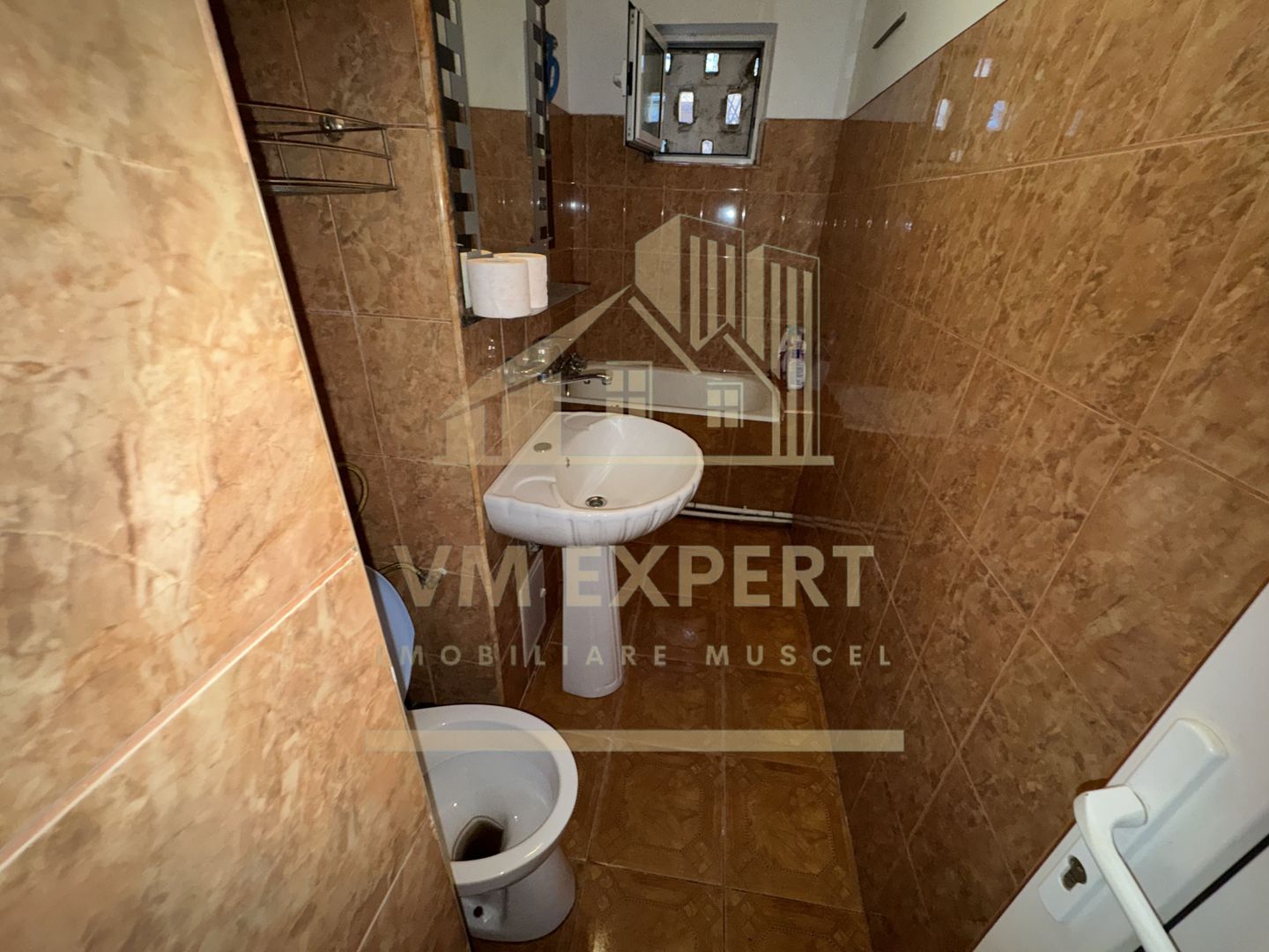 APARTAMENT 2 CAMERE PARTER VIṢOI CAMPULUNG - Poză 15