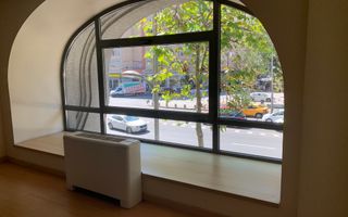 Spatiu comercial / show-room, magazin central - Universitate. - Poză 4