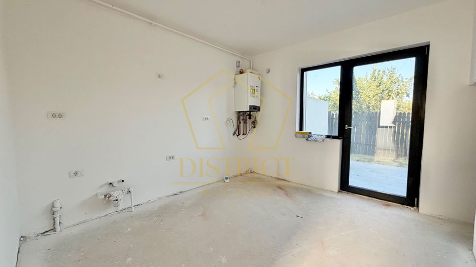 Duplex-uri cu 4 camere, 3 bai si perete coumn dublu in Chisoda, la asfalt. - Poză 3