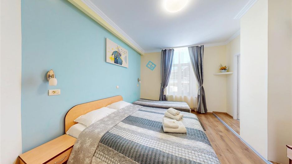 Resort cu perspectiva remarcabila in Centrul Istoric - Piata Unirii, Brasov - Poză 2