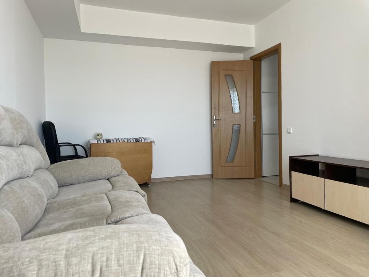 Apartament superb cu trei camere, Aparatorii Patriei, 124.000 € - Poză 4