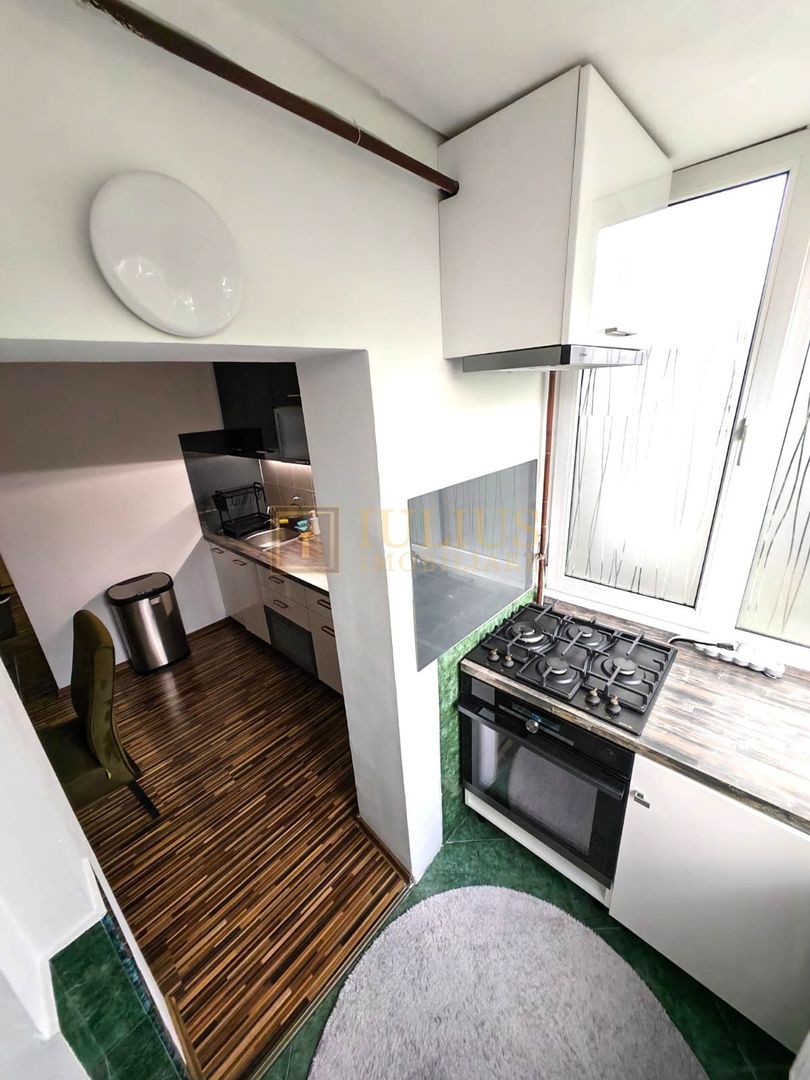 Apartament cu 3 camere in zona Lunei - Poză 8