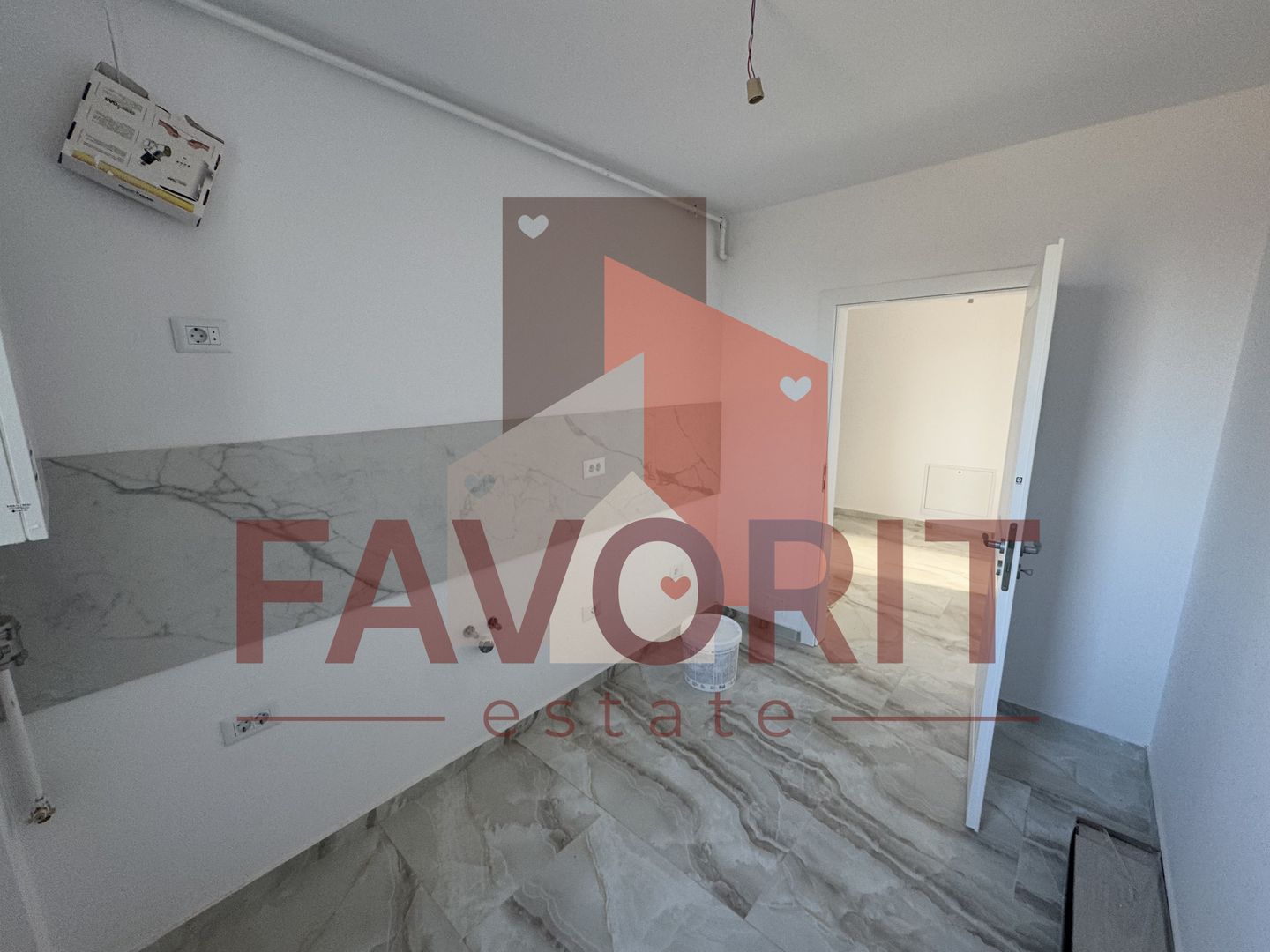 Disponibil imediat. Decomandat. TVA 21% inclus in pret - Poză 2