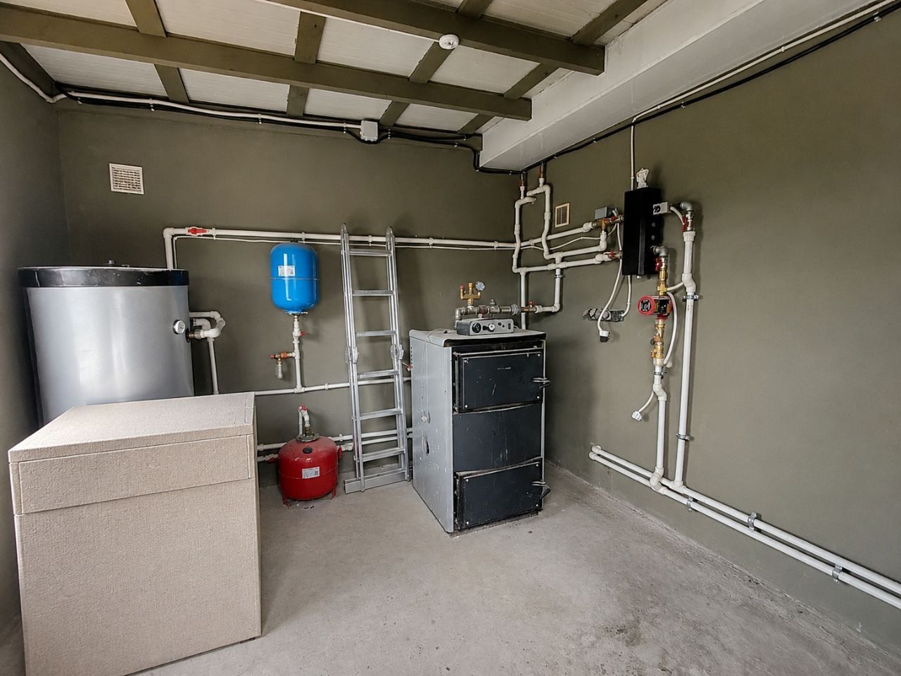 Casă 157,4 m² cu teren 15,3 ari – Holercani - Poză 40