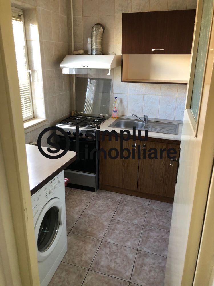 Garsoniera  Rovine, etaj 3/4 - 71 000 Euro - Poză 3