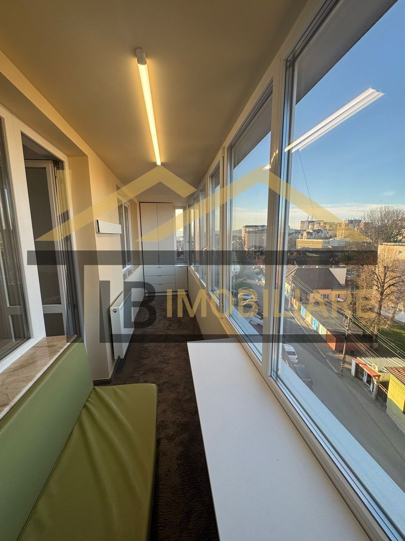 Apartament cu 3 camere, 65 mp, decomandat, zona Semicentral - Poză 12