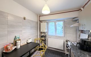 2 camere | etaj 1 | vedere spate | centrala proprie | Stefan cel Mare - Poză 7