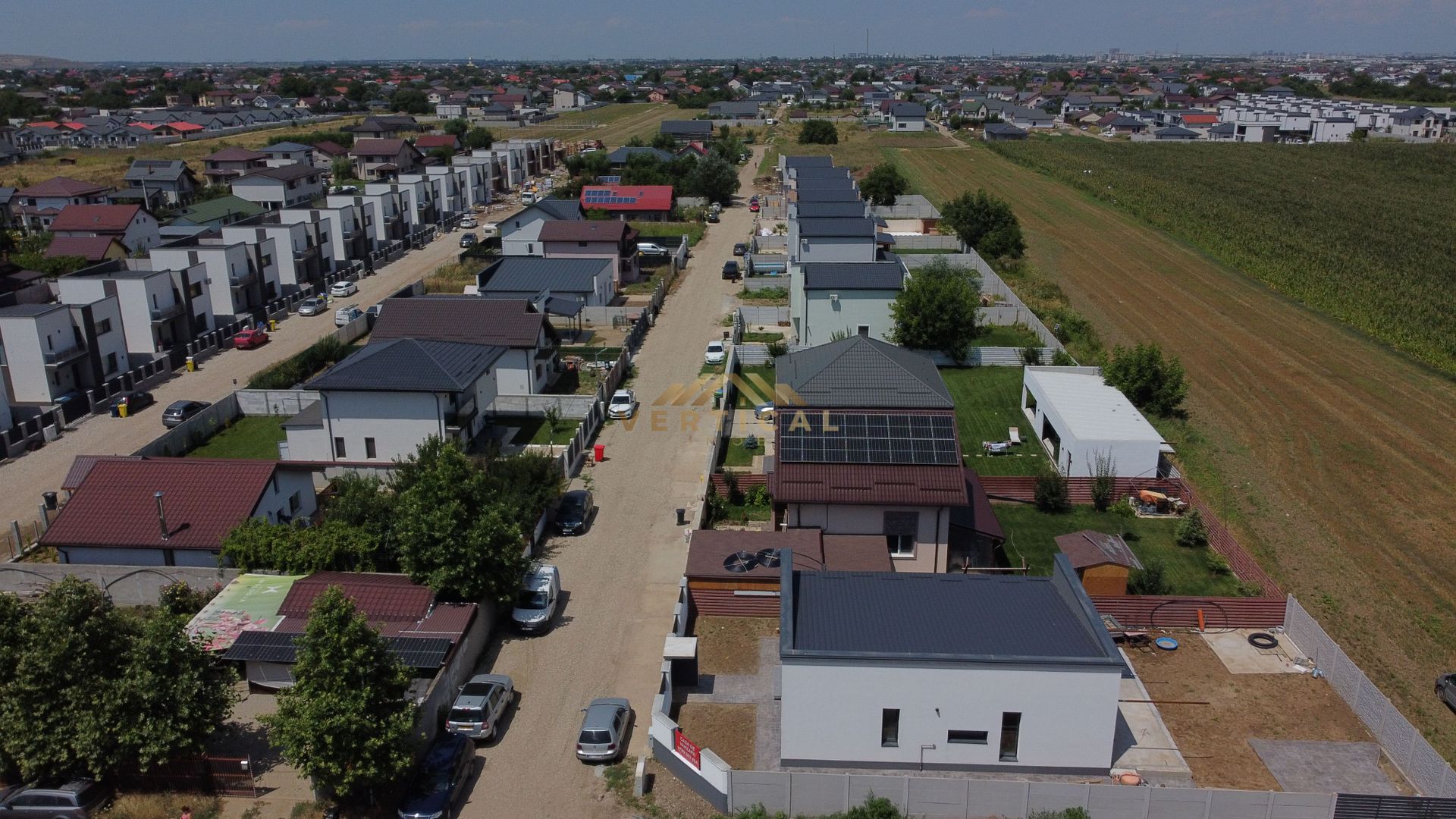 Super Casa 4 camere, parter, Comuna Berceni - Poză 4