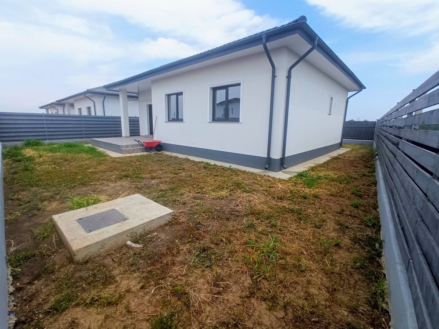 CASA INDIVIDUALA - 4 CAMERE, 333 MP TEREN,PARTER + POD, COMISION 0% - Poză 5