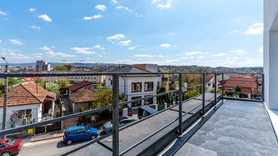 Casă / Vilă cu 5 camere de închiriat în zona Dambul Rotund - Poză 7