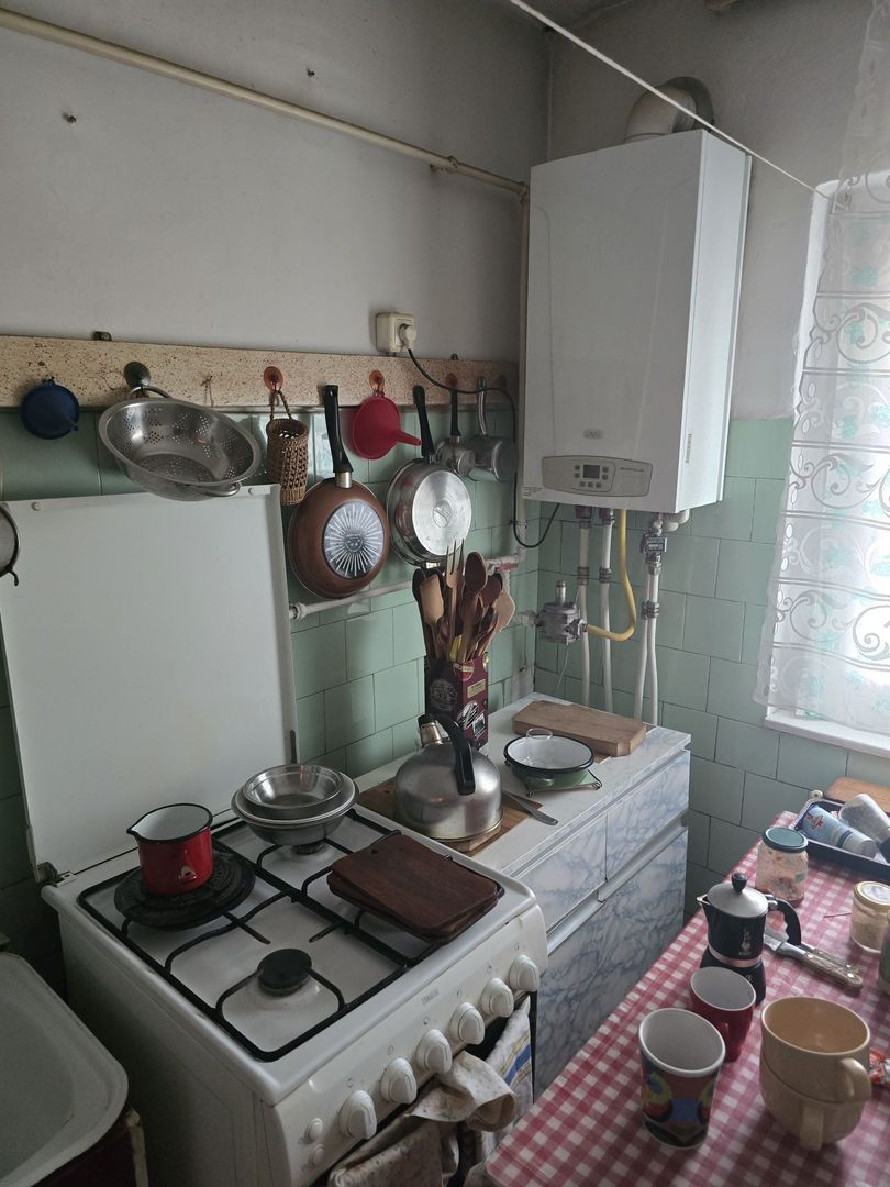 BRASADAS vinde ap 3 cam Micro 16 Etaj 2 din 4. - Poză 3