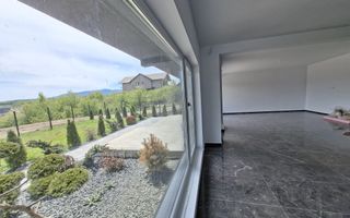 Casa premium cu teren 815 mp terasa balcon si garaj zona Selimbar - Poză 1