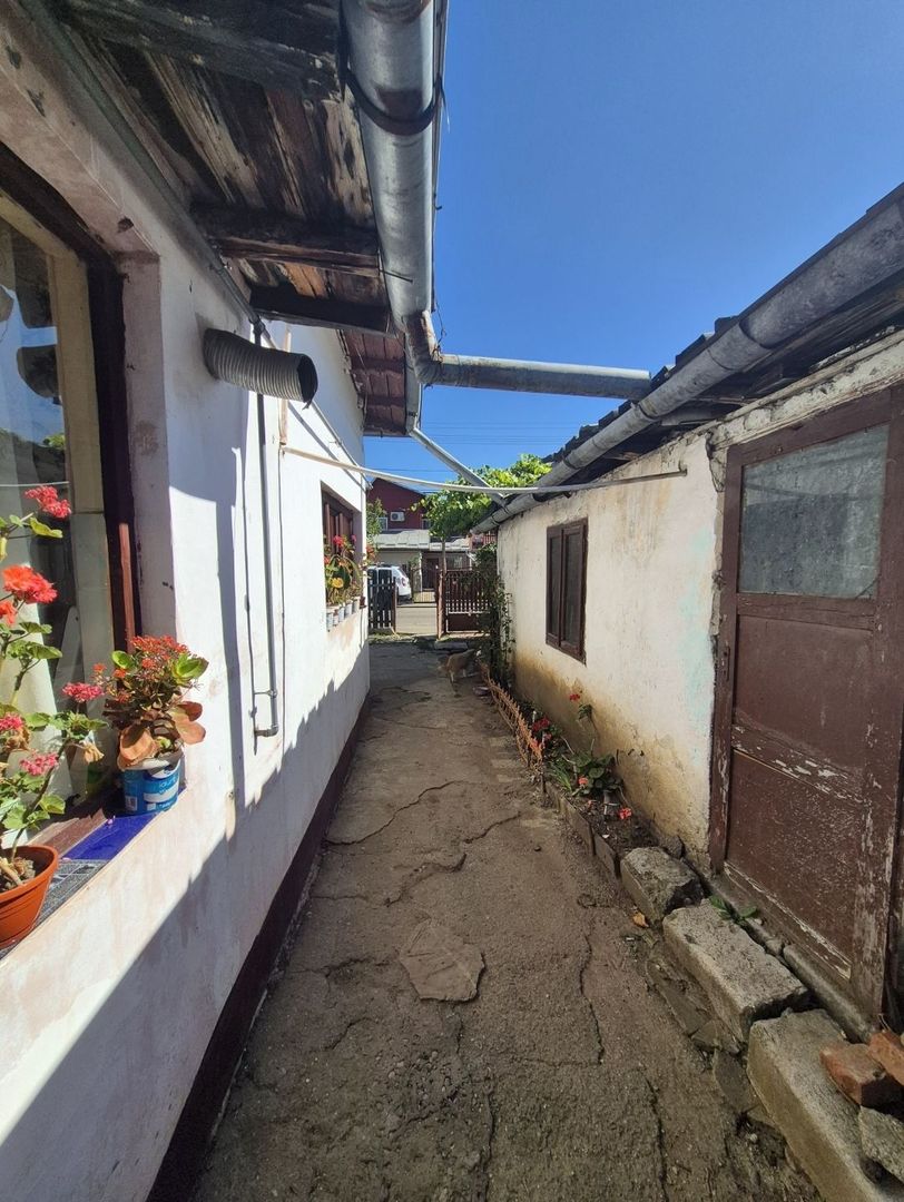 Casa+garaj+anexa și teren intravilan 225 mp Campina - Poză 19