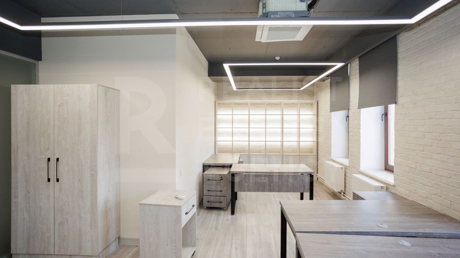 Se oferă oficiu sper chirie 270 mp, str. Petru Rareș, Centru - Poză 28