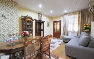 Apartament central, strada Episcopiei cu loc de parcare Comision 0 - Poză 2