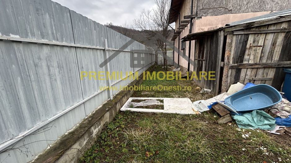 Casa de vanzare in Slanic Moldova . - Poză 16