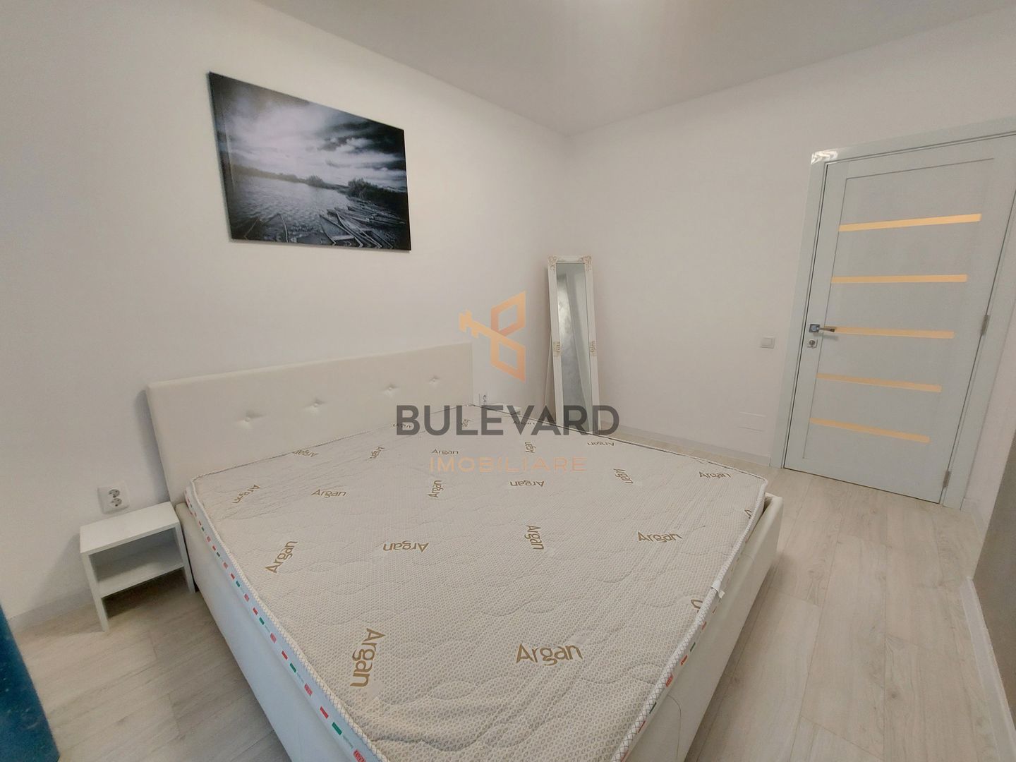 Apartament ultrafinisat ! Zona  strazii Teilor! - Poză 5