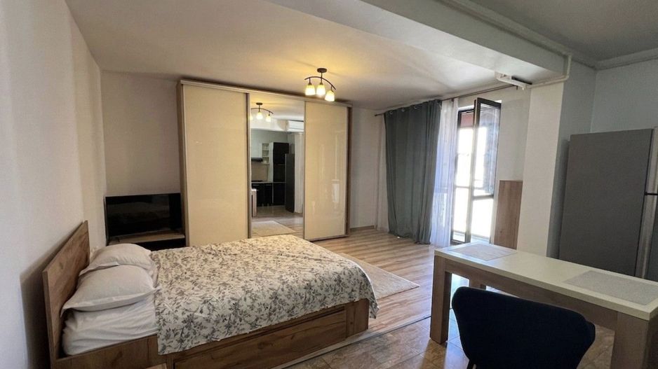 Garsoniera centrala proprie, loc parcare, Apusului Rezidential, Pacii - Poză 1