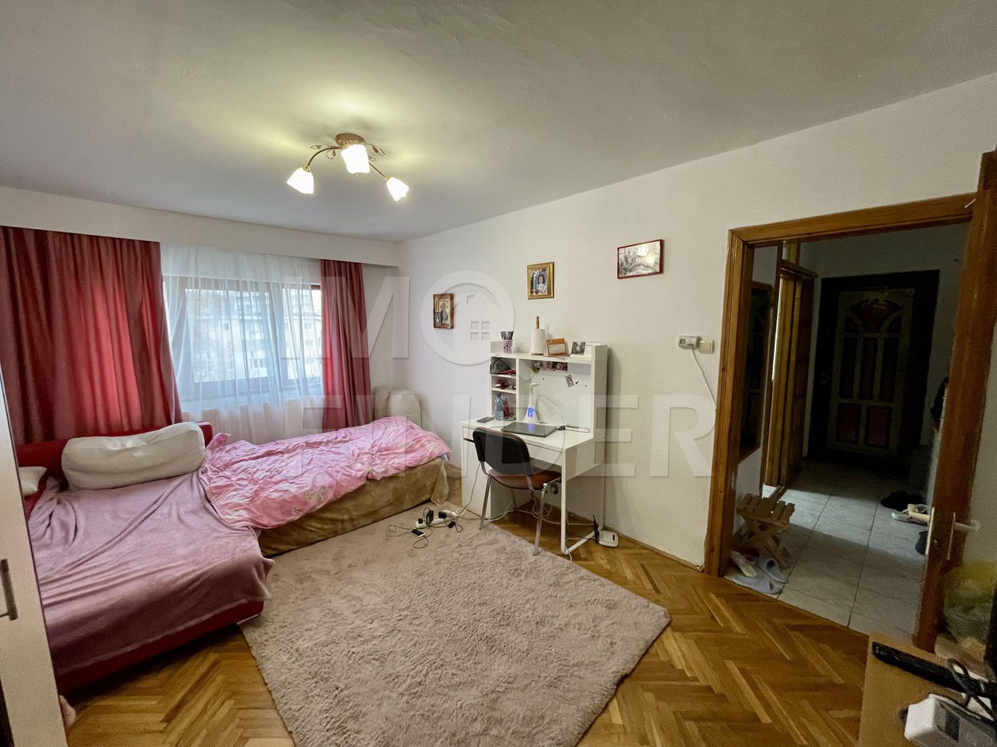 Vanzare apartament 3 camere, decomandat, Plopilor - Poză 3