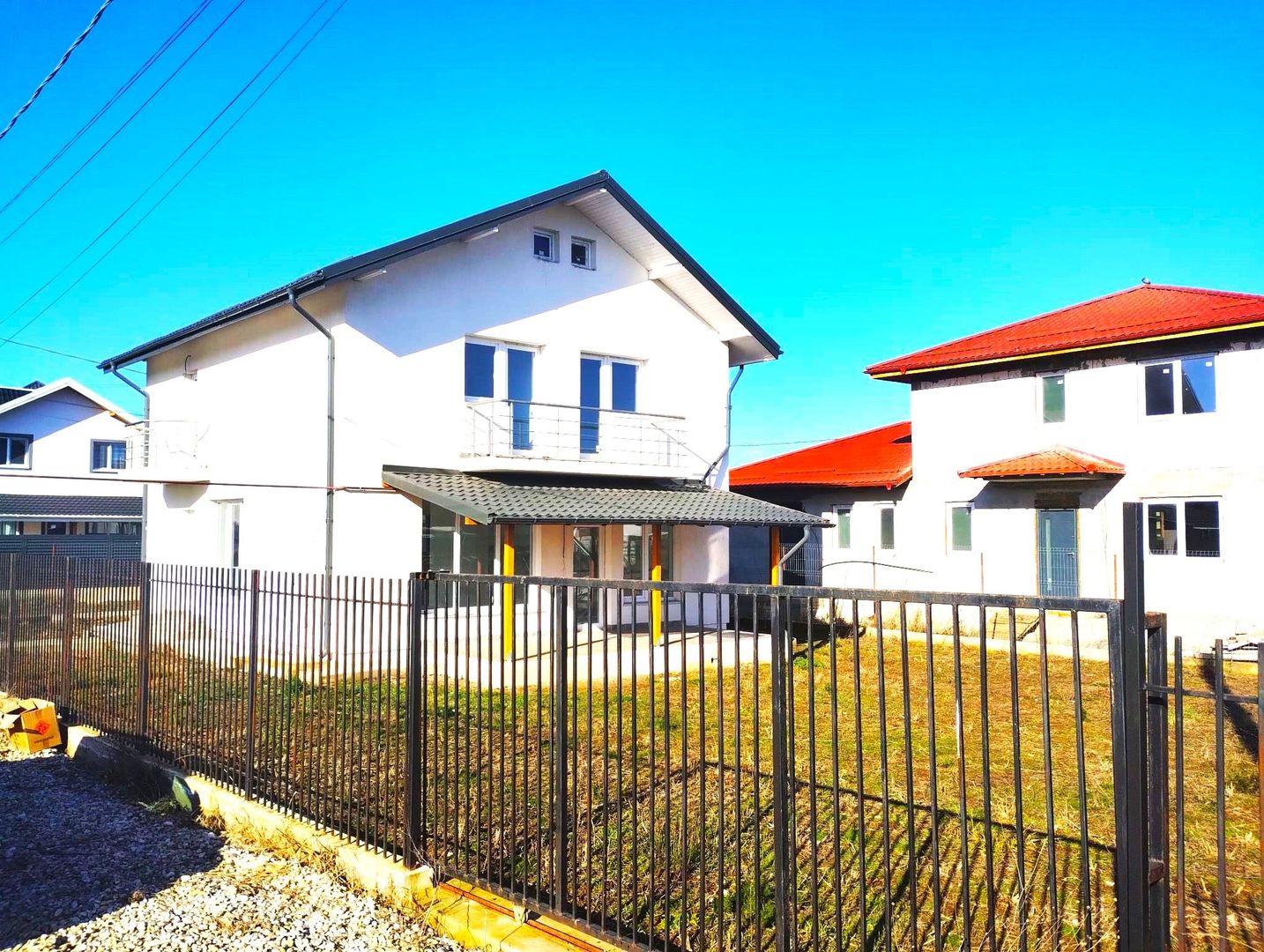 Casă individuală 5 camere  P+1 cu pod, gata de mutare, 468 mp teren - Poză 1