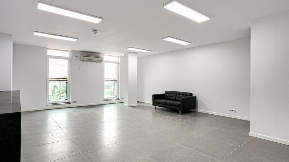 De închiriat Birou de Lux, Zona Centrlă, la Preț Promoțional - Poză 5