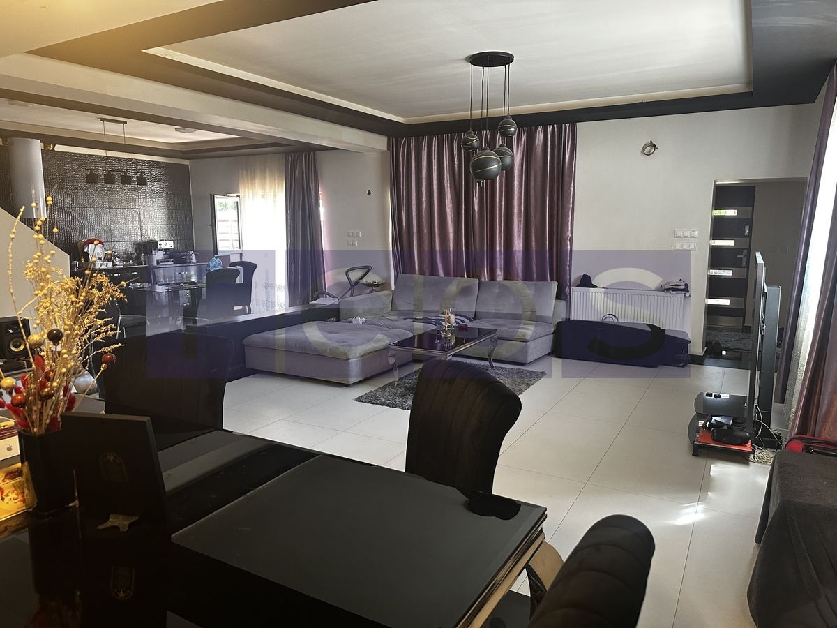 VANZARE CASA P+1 | ZONA TRAPEZULUI - Poză 1