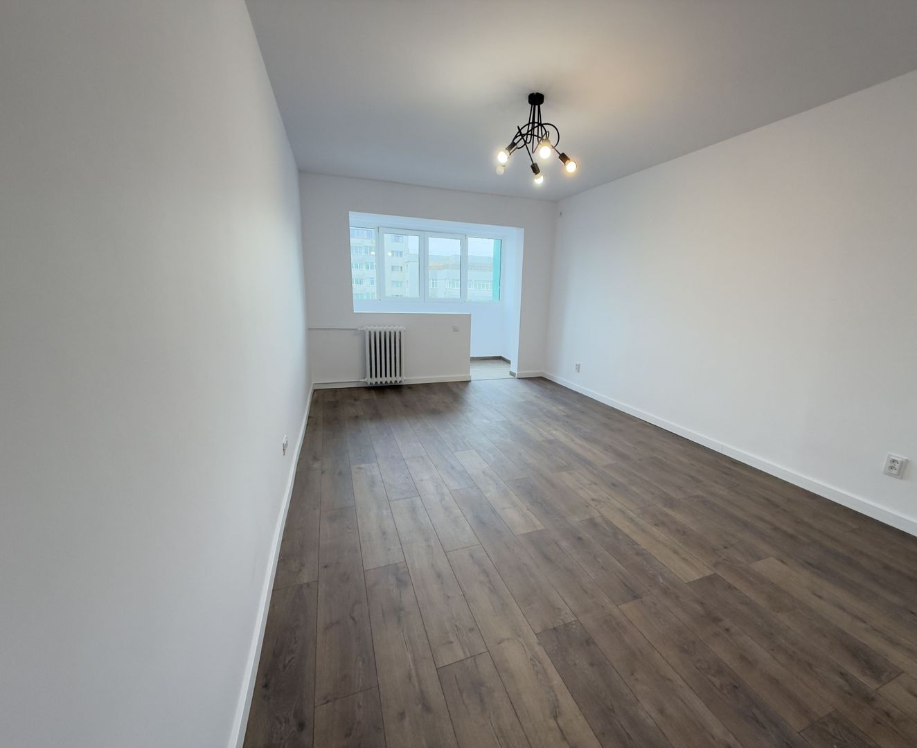 Apartament 3 Camere – 200 m Metrou Basarab, Titulescu - Poză 1