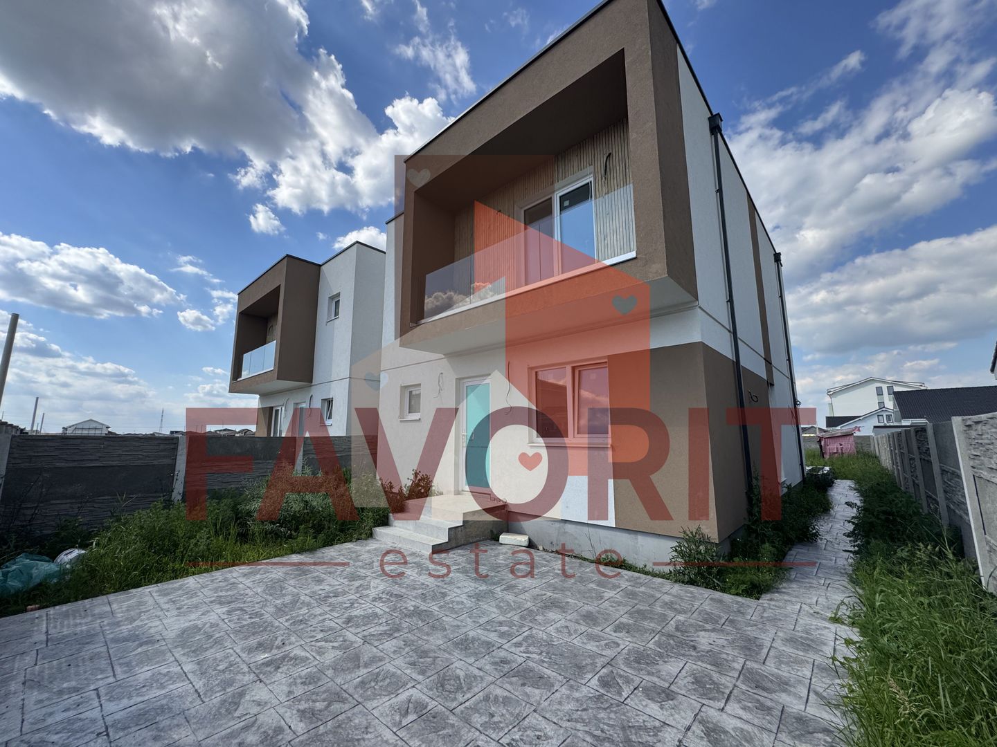 Duplex 5 camere ,despartit prin camera tehnica, finisat la cheie in Mosnita - Poză 1