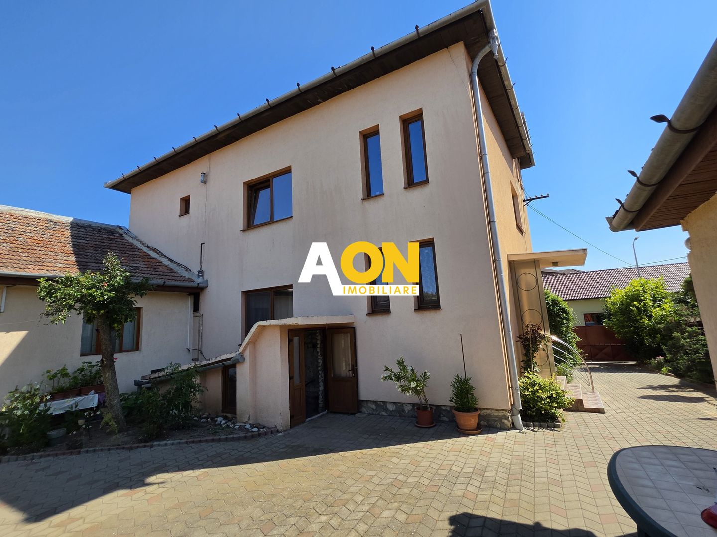 Casa 5 camere, S+P+1E, 1475 mp teren, zona Centru - Poză 8