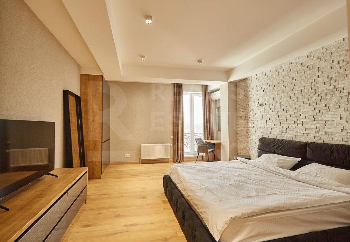 Chirie, apartament, 4 camere, str. Alexandru Bernardazzi, Centru - Poză 5