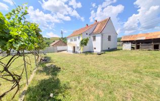 Casa individuala cu teren generos – 8.356 mp – Tichindeal, jud. Sibiu