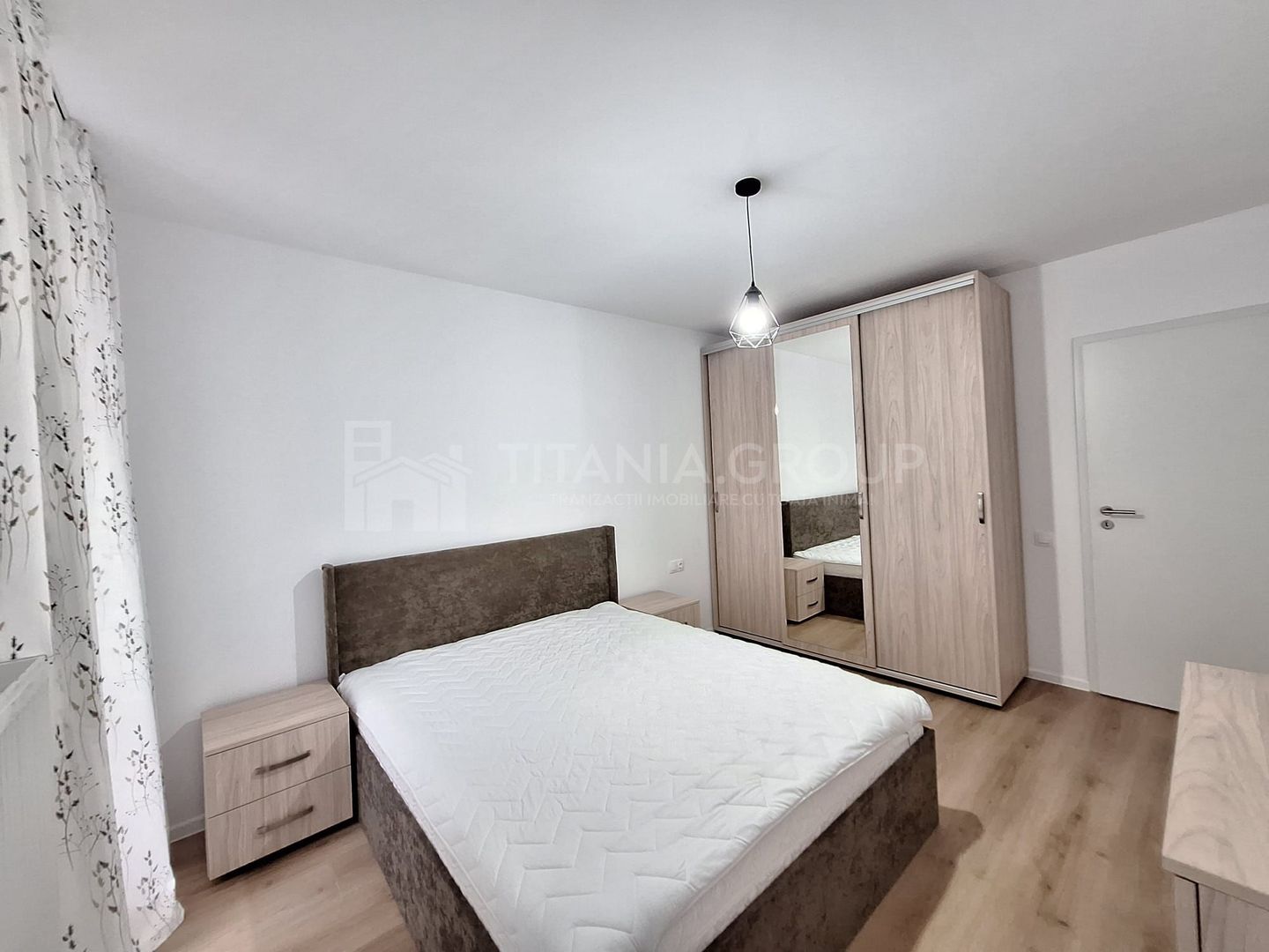 Apartament 2 camere, decomandat, Coresi, short/long term - Poză 9