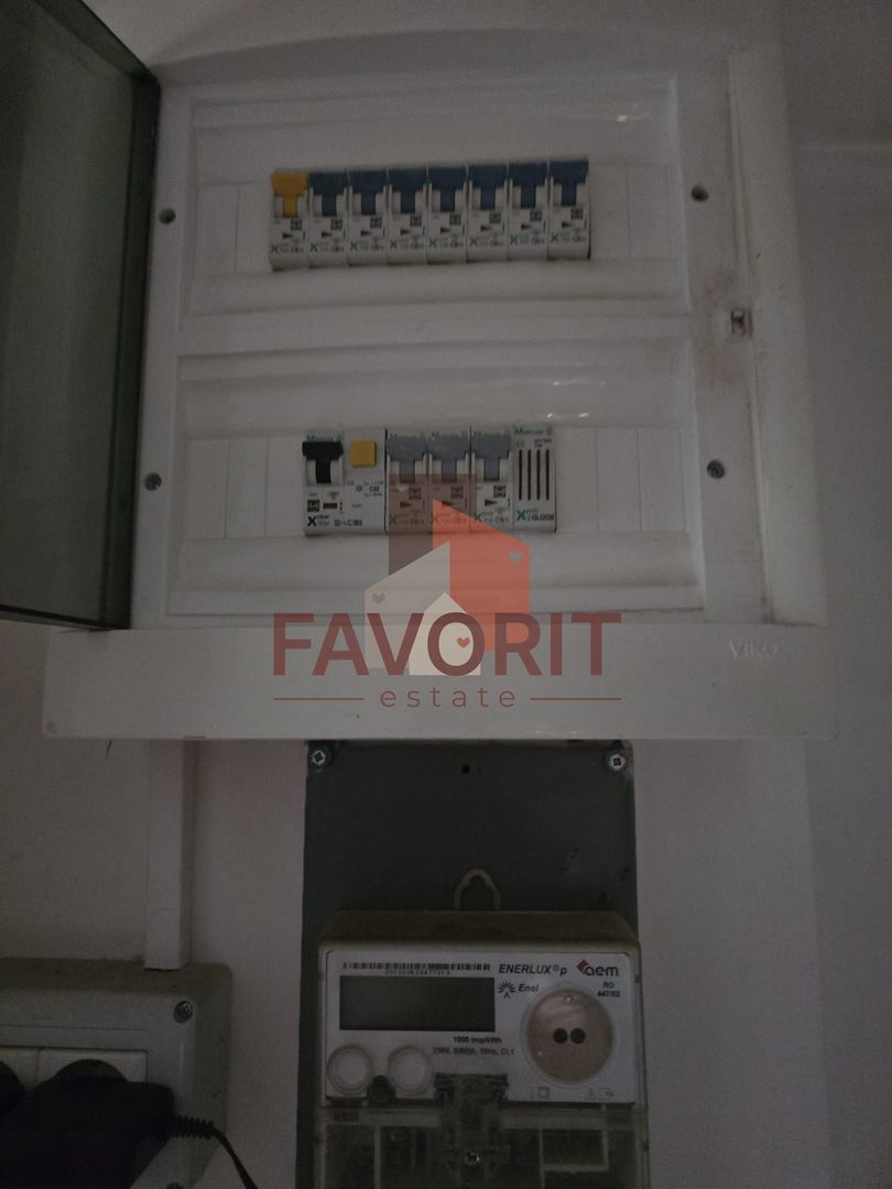 Renovat integral. Pozitie excelenta. Centrala proprie. - Poză 9